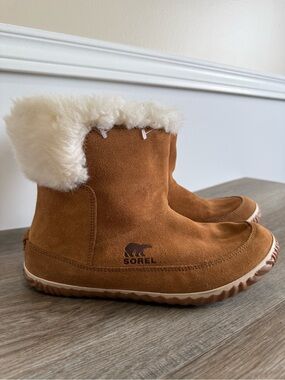 BRAND NEW SOREL BOOTS